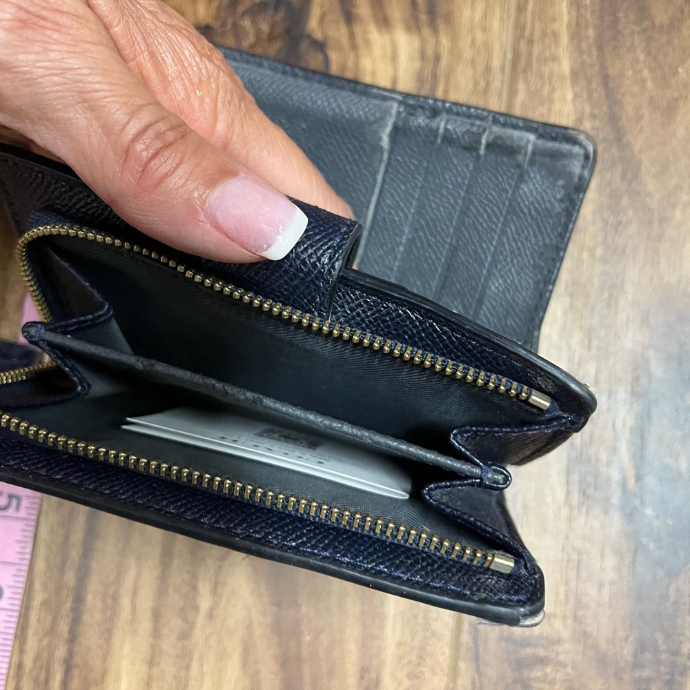 Coach navy leather wallet - Picture 7 of 7